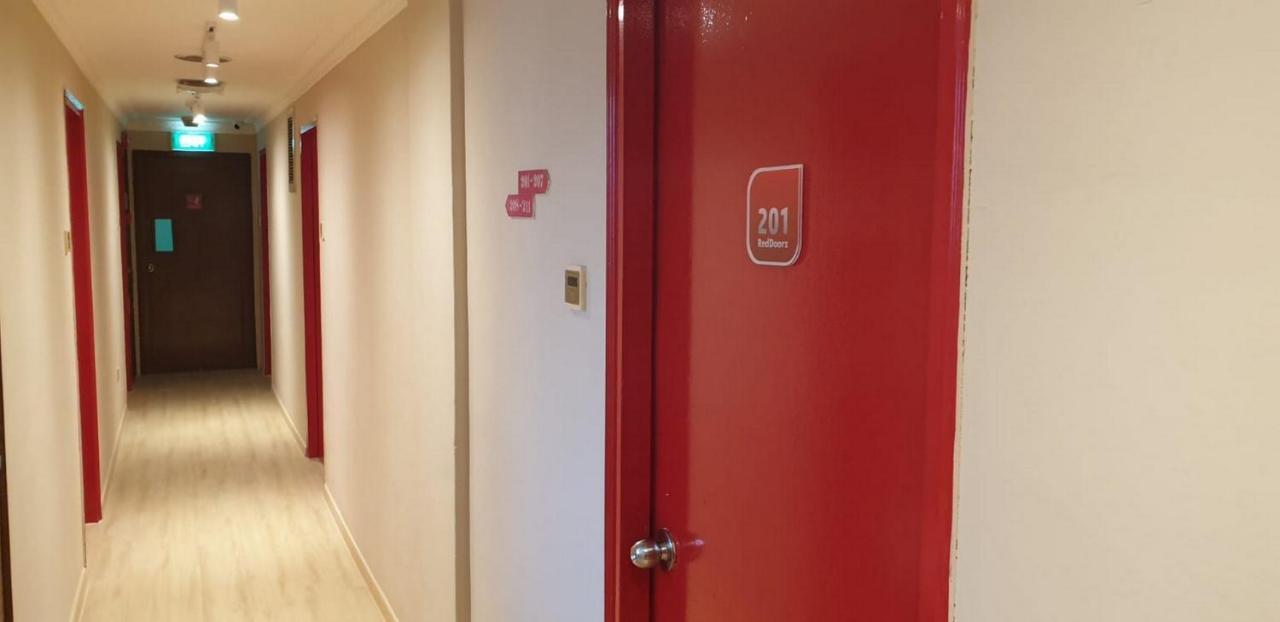 Reddoorz At Geylang Hotell Singapore Eksteriør bilde